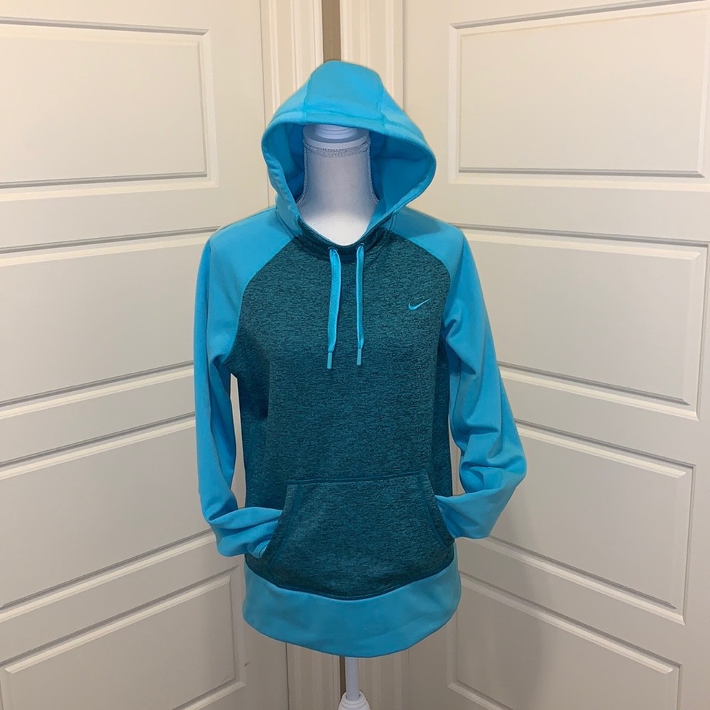 Women’s Nike Therma Fit Hoodie